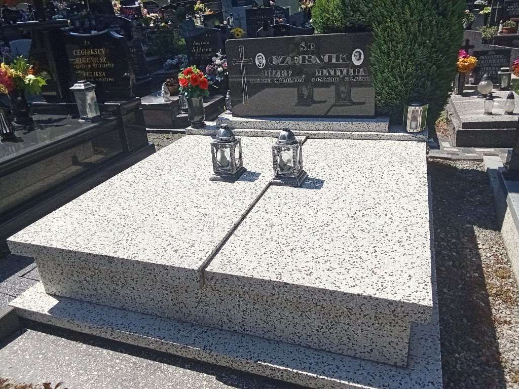 Grób ZOFIA MATUSIAK
